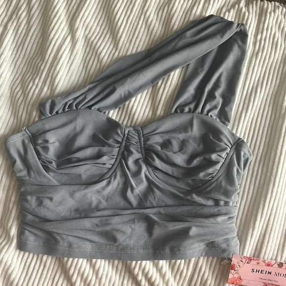 Gray cropped one shoulder top - Picture 2 of 2